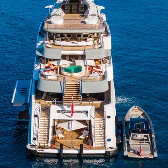 Dar yacht exterior 5