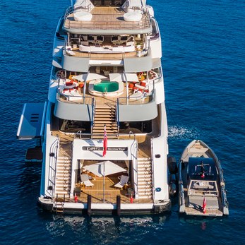 Dar yacht exterior 5