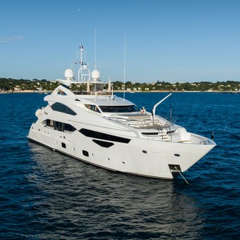 Anya yacht exterior 2