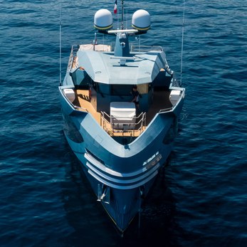 Phi Phantom yacht exterior 2
