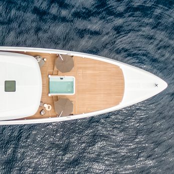 Lemon Tree yacht interior 3
