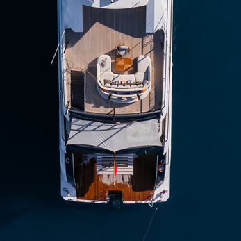 Solaia yacht exterior 4