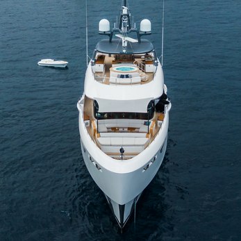 Northern Escape yacht exterior 2