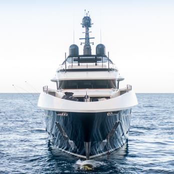 OM yacht exterior 2