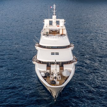 Emir yacht exterior 2