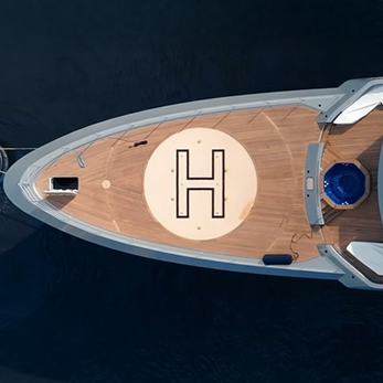 Valor yacht exterior 3