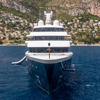 Symphony yacht exterior 2