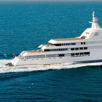 Dubai yacht exterior 5