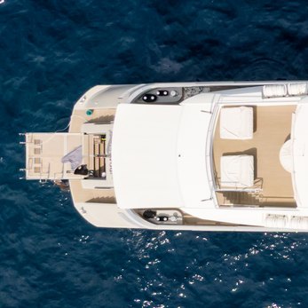 Endeavour 2 yacht exterior 5
