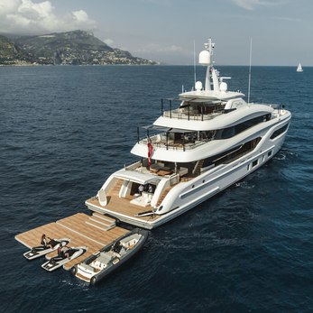 Extra Time yacht exterior 5