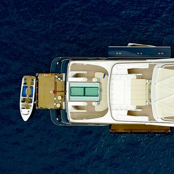 Symphony yacht exterior 5