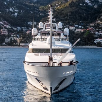 Lioness V yacht exterior 2