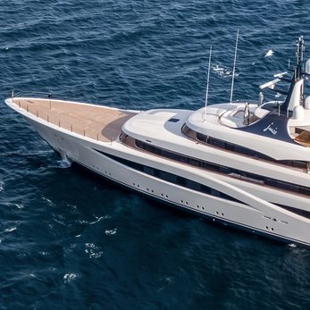 Juice yacht exterior 3
