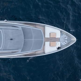 HM 1 yacht exterior 2