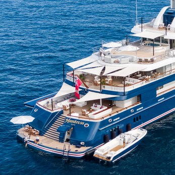 Huntress yacht exterior 5