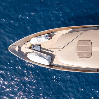 Ab Initio yacht interior 3