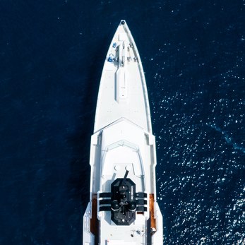 Wanderlust yacht exterior 3