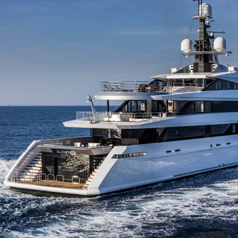 Suerte yacht exterior 5