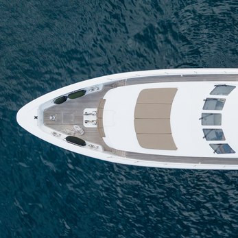 Hashtag yacht exterior 3