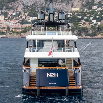 N2H yacht exterior 5