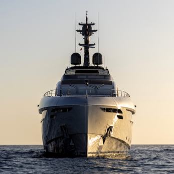 No Stress yacht exterior 2