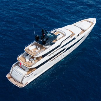 Cloud 9 yacht exterior 5