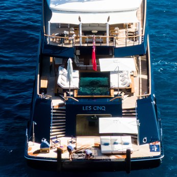 Les Cinq yacht exterior 4