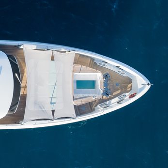 PH2 yacht exterior 3