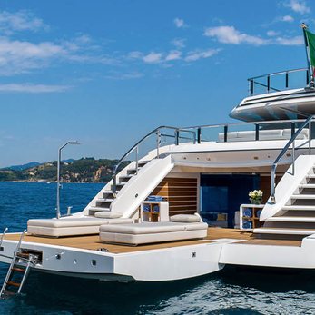 El Leon yacht exterior 5