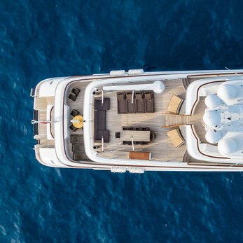 Utopia yacht interior 5