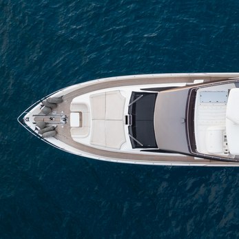 Juniper II yacht exterior 2