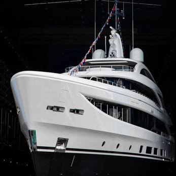 Asani yacht exterior 3