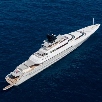 Capricorn yacht exterior 3