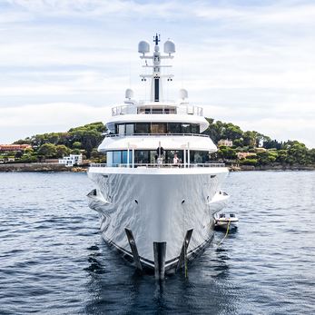 Energy yacht exterior 2