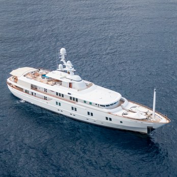 Katharine yacht exterior 3