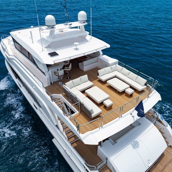 FD90/34 yacht exterior 5