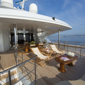 Lady G II yacht exterior 3