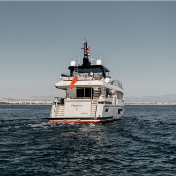 Papillon yacht exterior 2