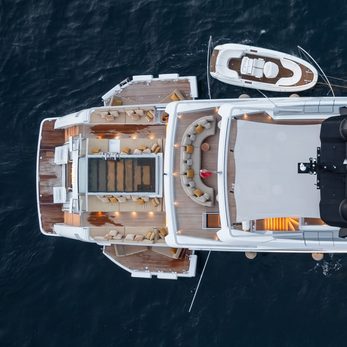 R.M.F yacht exterior 5