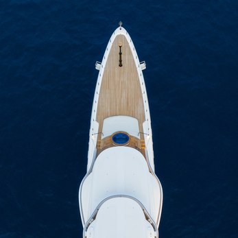 Roe yacht exterior 3