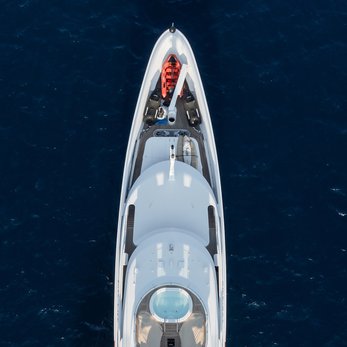 Andiamo yacht exterior 3
