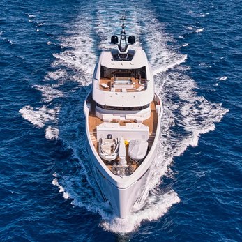 O'Madeleine yacht exterior 2
