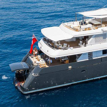 Cyan yacht exterior 5