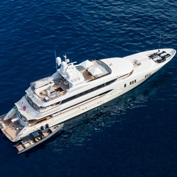 Carpe Diem yacht exterior 5