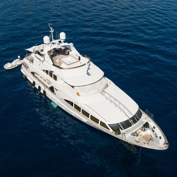 Frish yacht exterior 3