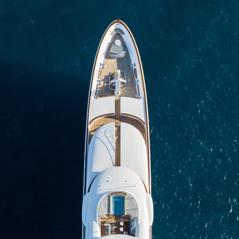 Aquila yacht exterior 3