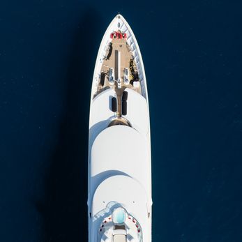 Eminence yacht exterior 3