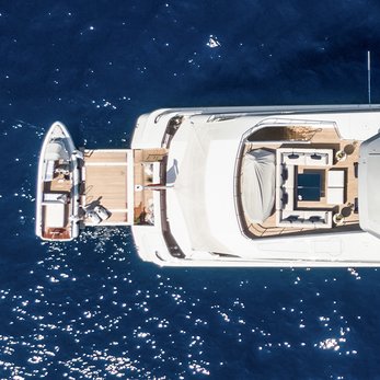 Halo yacht exterior 5