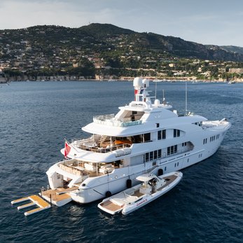 Leonardo III yacht exterior 5