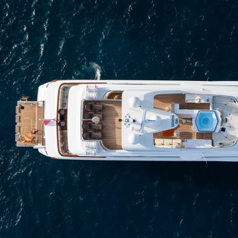 Diane yacht interior 5